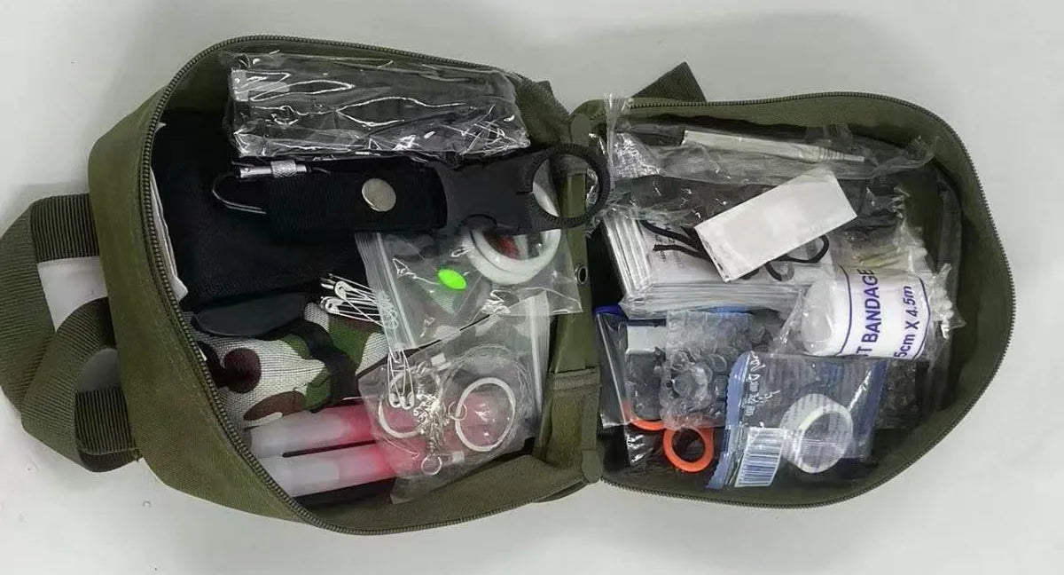 Kit de survie de 72 heures SONORA avec matériel essentiel pour l'urgence en plein air, comprenant nourriture, outils et premiers secours.