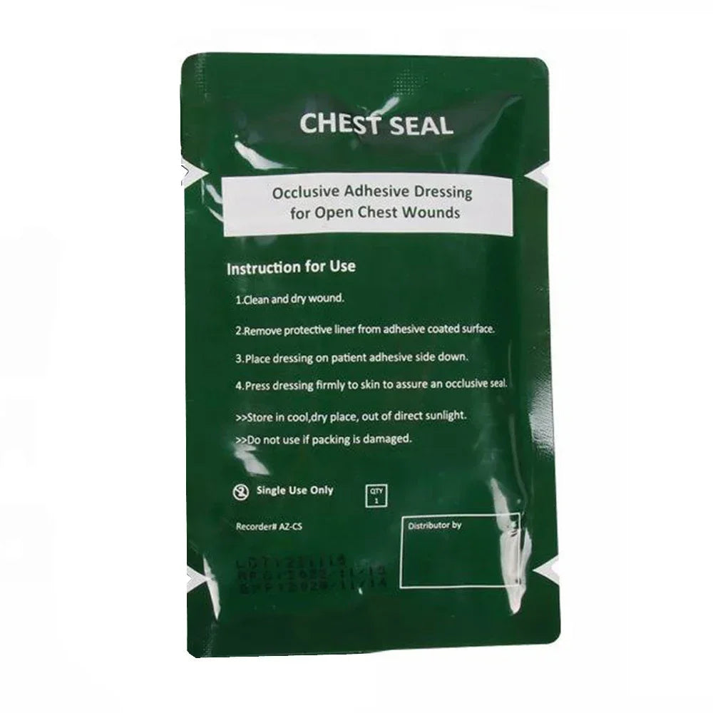 Pansement thoracique SONORA blanc avec adhésif large et flexible pour soins médicaux en image.