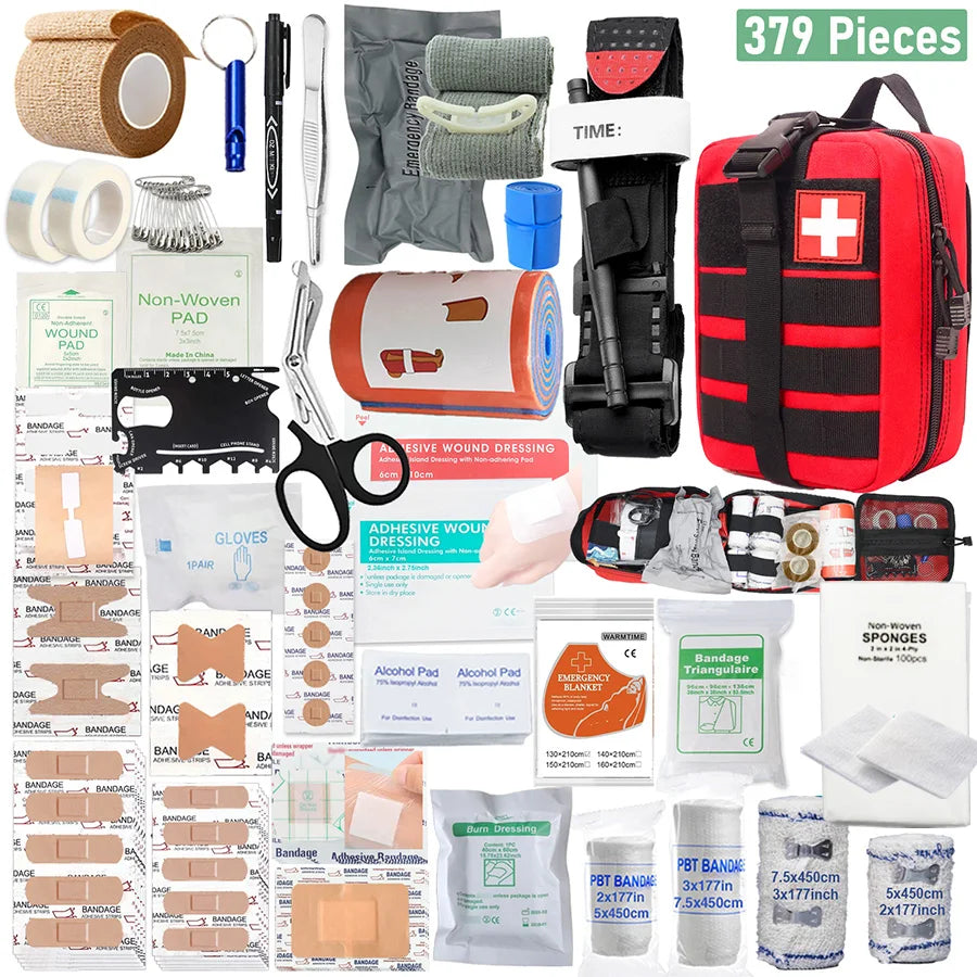 Kit de secours complet SONORA avec bandages, pansements et accessoires rouges pour premiers soins.