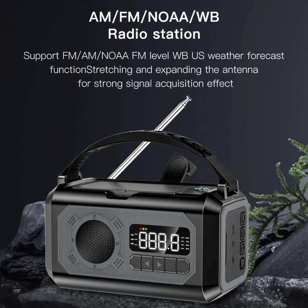 Radio d’urgence solaire à manivelle SONORA avec batterie de 12000mAh, écran, commandes et antenne, en vert.